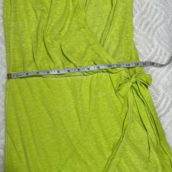 Becca “Zesty” Neon Wrap Cover-Up Dress Size Medium NWT – Beach & Resort Wear - Picture 8 of 9